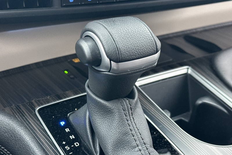 Toyota Sienna Vehicle Full-screen Gallery Image 33