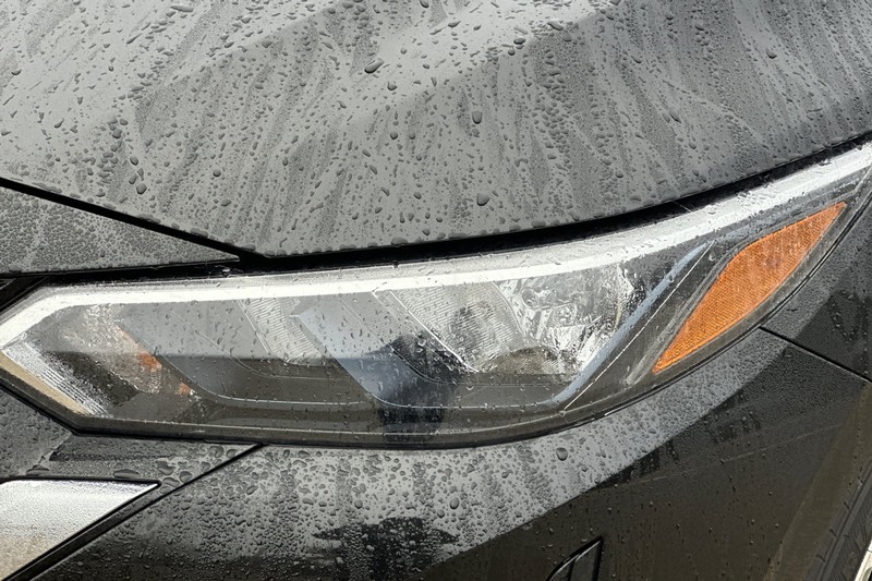 Nissan Sentra Vehicle Full-screen Gallery Image 50