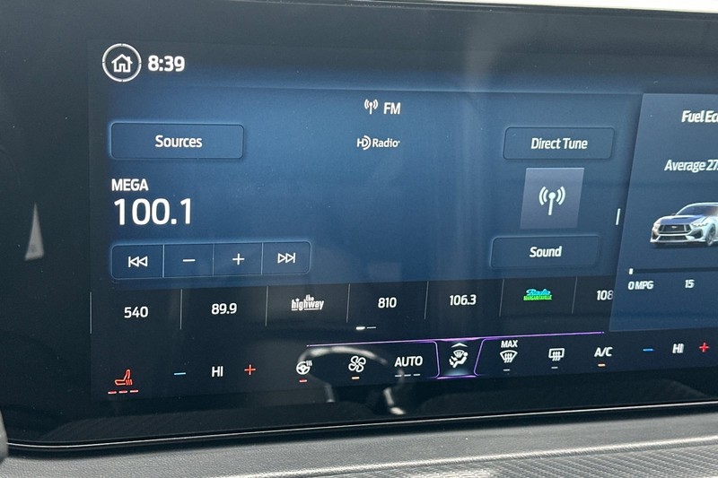 Ford Mustang Vehicle Full-screen Gallery Image 25