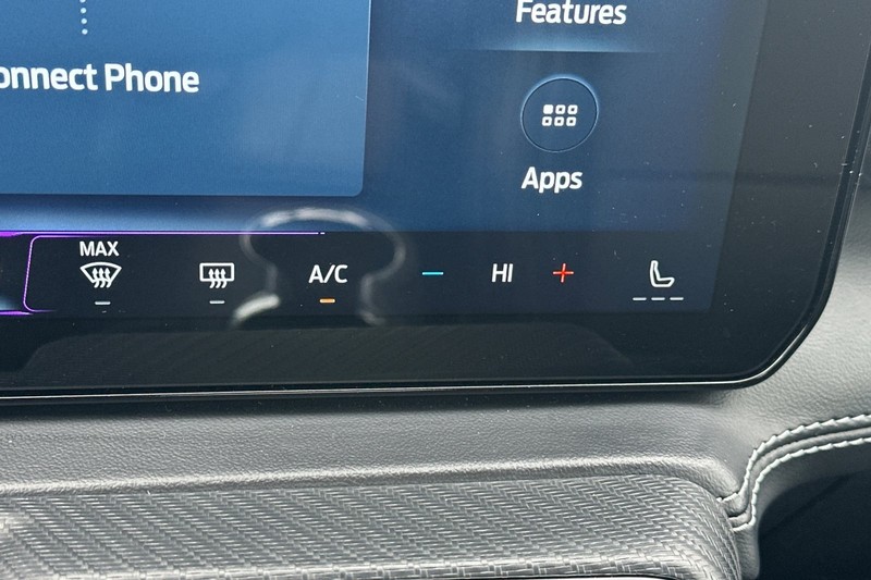 Ford Mustang Vehicle Full-screen Gallery Image 29