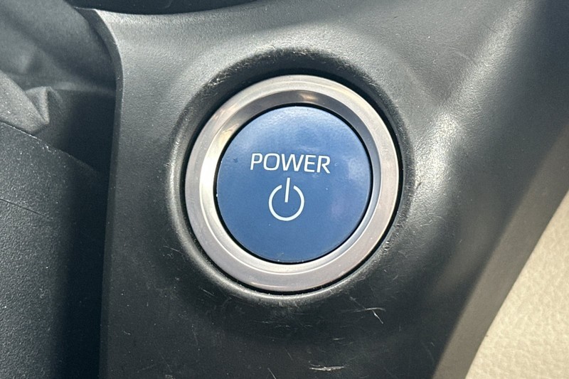 Toyota Sienna Vehicle Full-screen Gallery Image 34