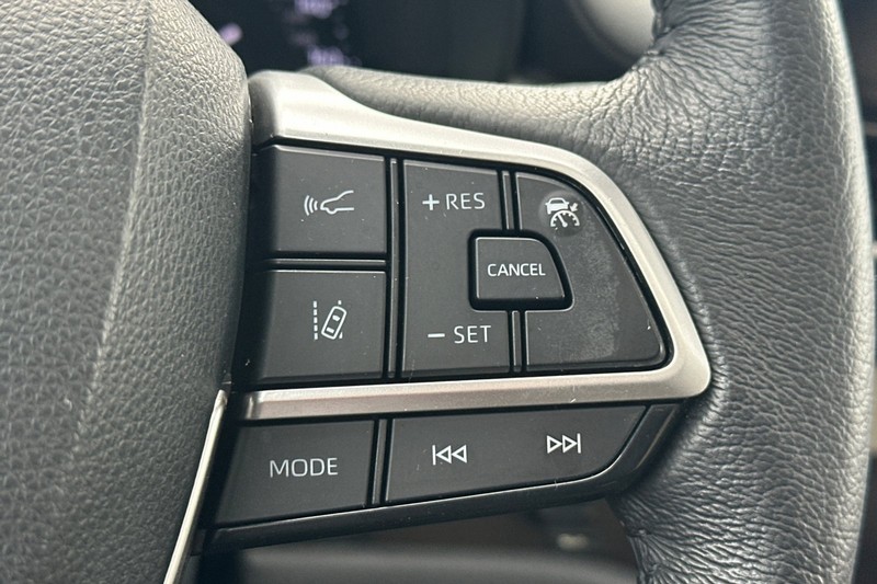 Toyota Sienna Vehicle Full-screen Gallery Image 38