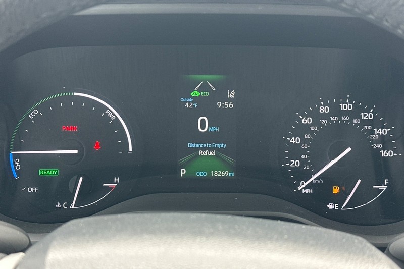 Toyota Sienna Vehicle Full-screen Gallery Image 40