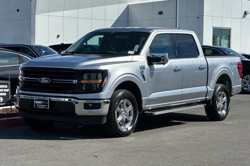 Ford F-150 Vehicle Full-screen Gallery Image 08
