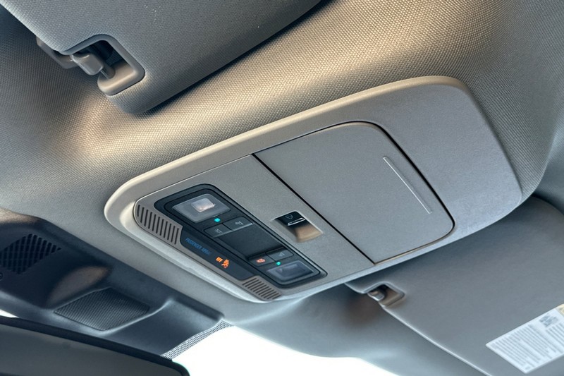 Ford F-150 Vehicle Full-screen Gallery Image 23