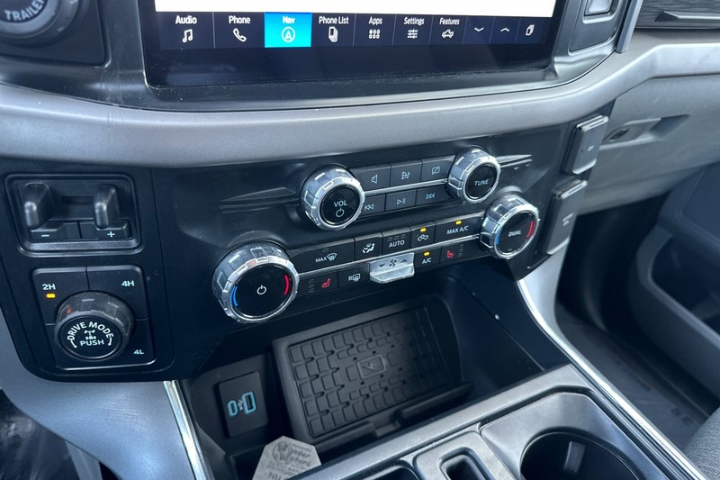 Ford F-150 Vehicle Full-screen Gallery Image 27