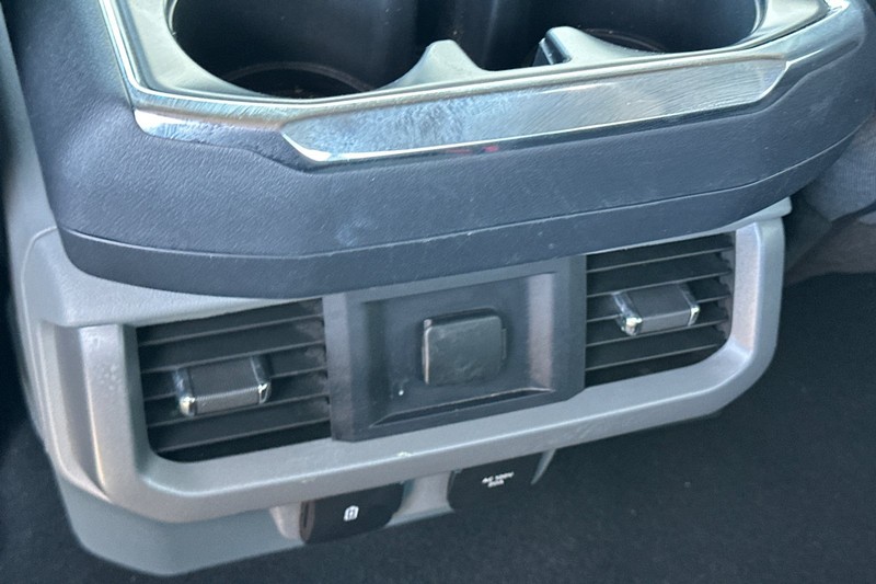 Ford F-150 Vehicle Full-screen Gallery Image 41