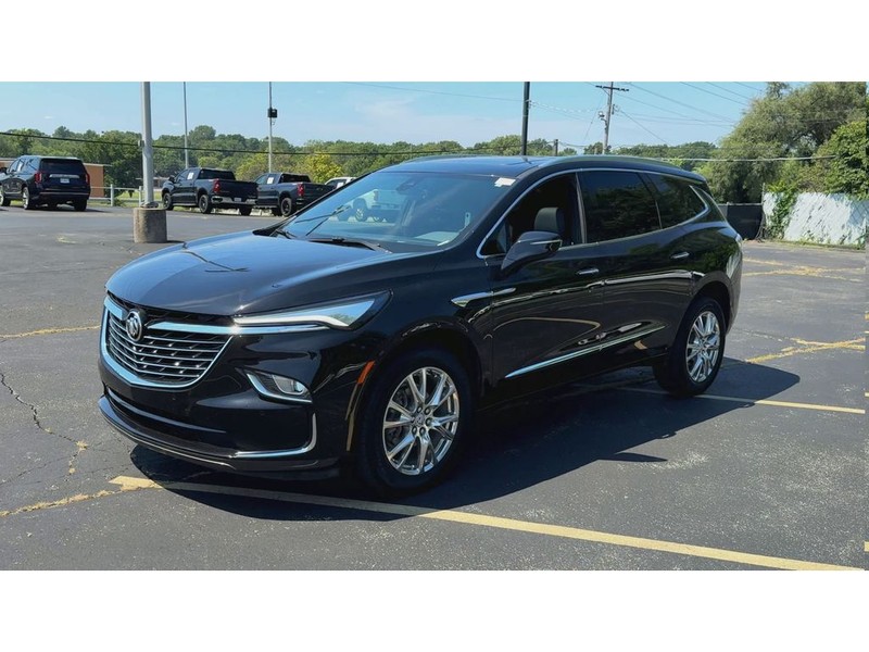 Buick Enclave Vehicle Full-screen Gallery Image 04