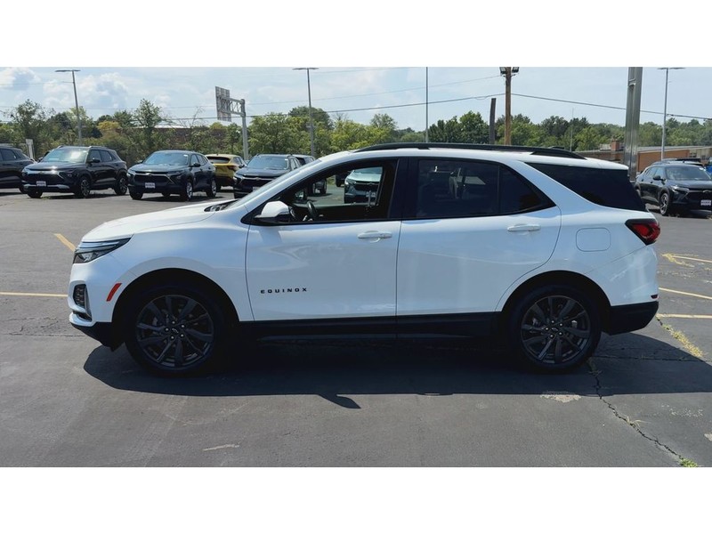 Chevrolet Equinox Vehicle Full-screen Gallery Image 05