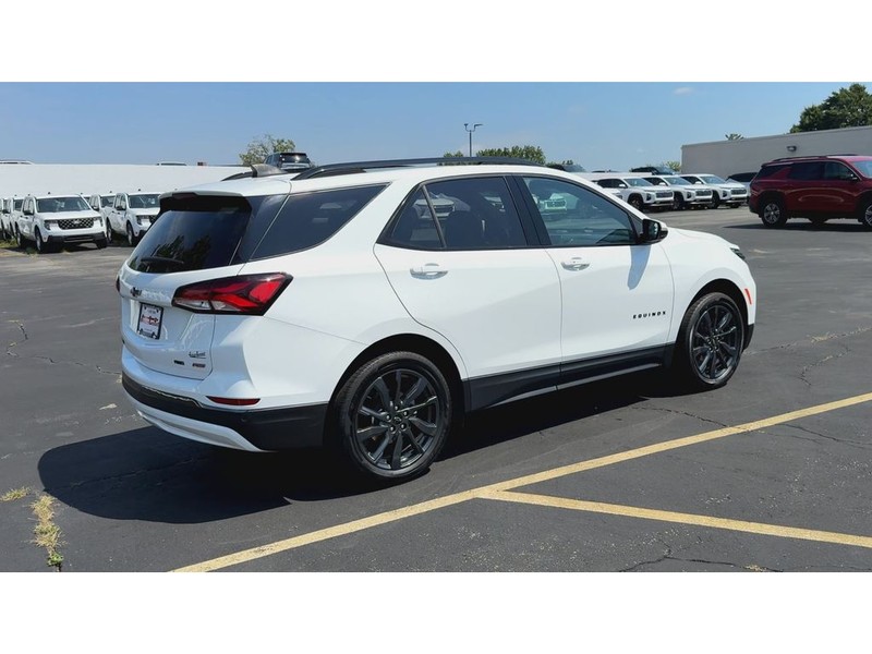 Chevrolet Equinox Vehicle Full-screen Gallery Image 08