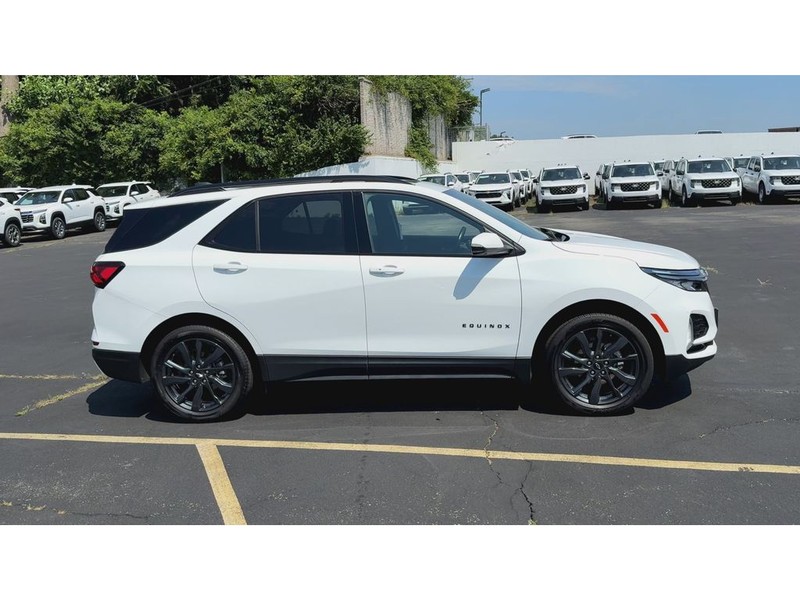 Chevrolet Equinox Vehicle Full-screen Gallery Image 09