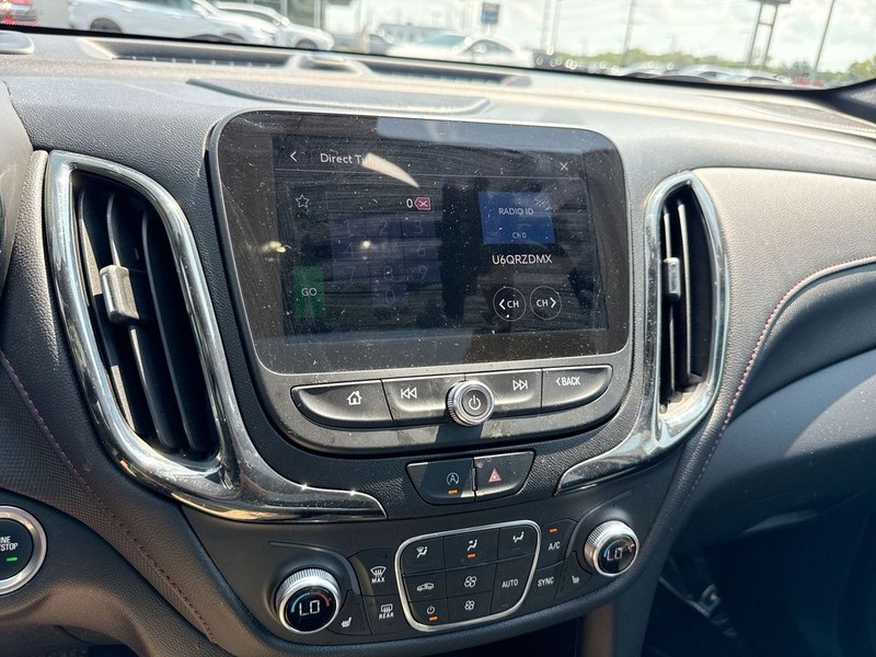 Chevrolet Equinox Vehicle Full-screen Gallery Image 16