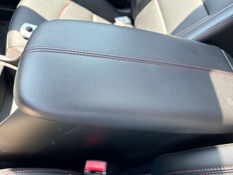 Chevrolet Equinox Vehicle Full-screen Gallery Image 20