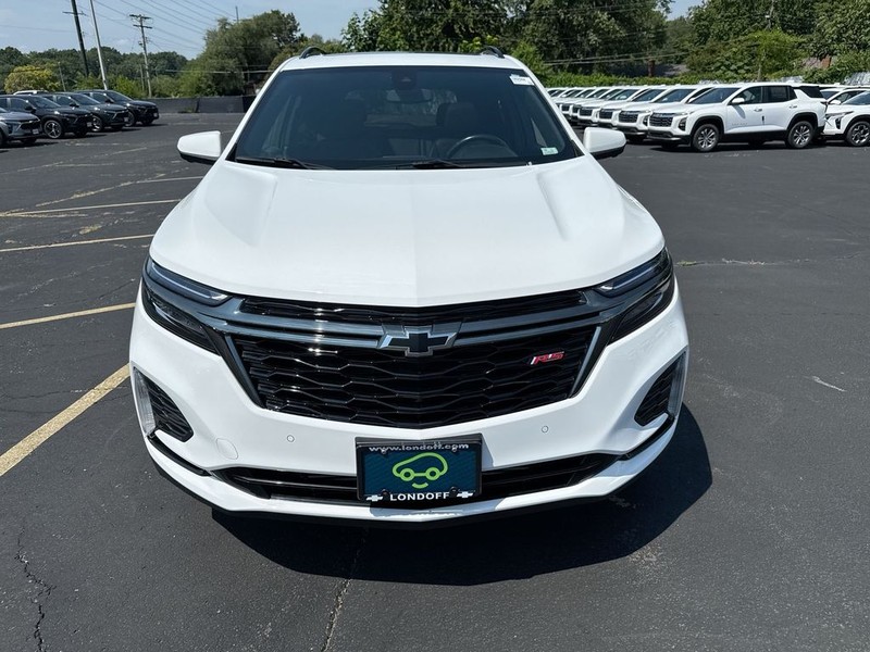 Chevrolet Equinox Vehicle Full-screen Gallery Image 25