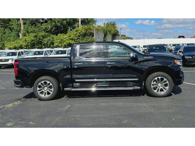 Chevrolet Silverado 1500 Vehicle Full-screen Gallery Image 09