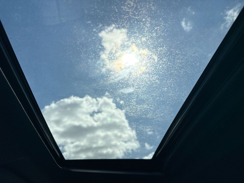 Chevrolet Silverado 1500 Vehicle Full-screen Gallery Image 21