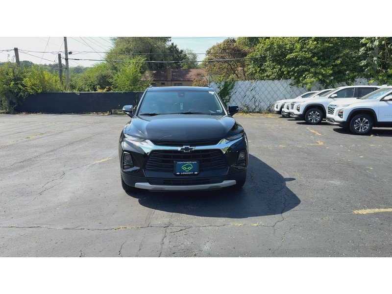 Chevrolet Blazer Vehicle Full-screen Gallery Image 03