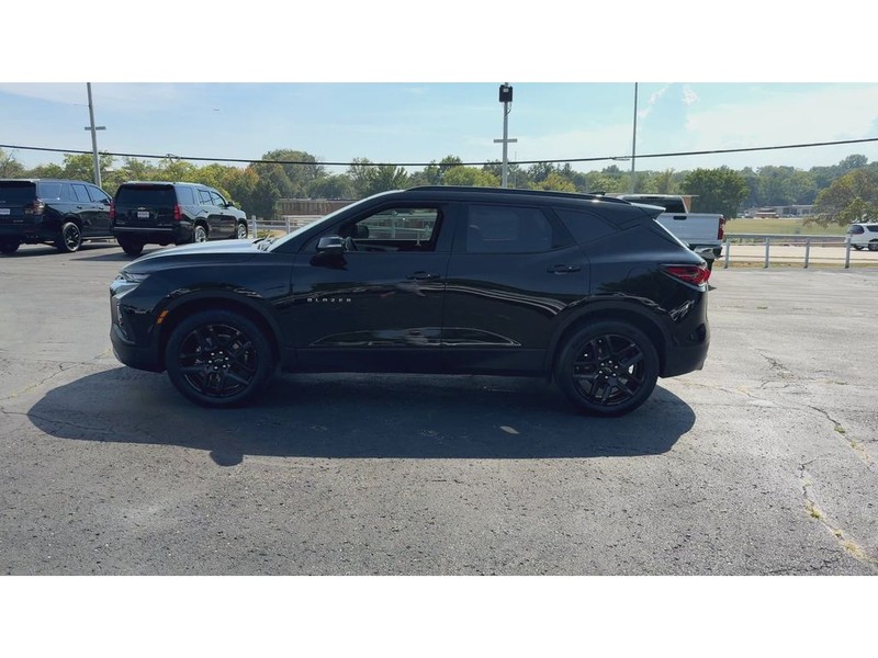 Chevrolet Blazer Vehicle Full-screen Gallery Image 05