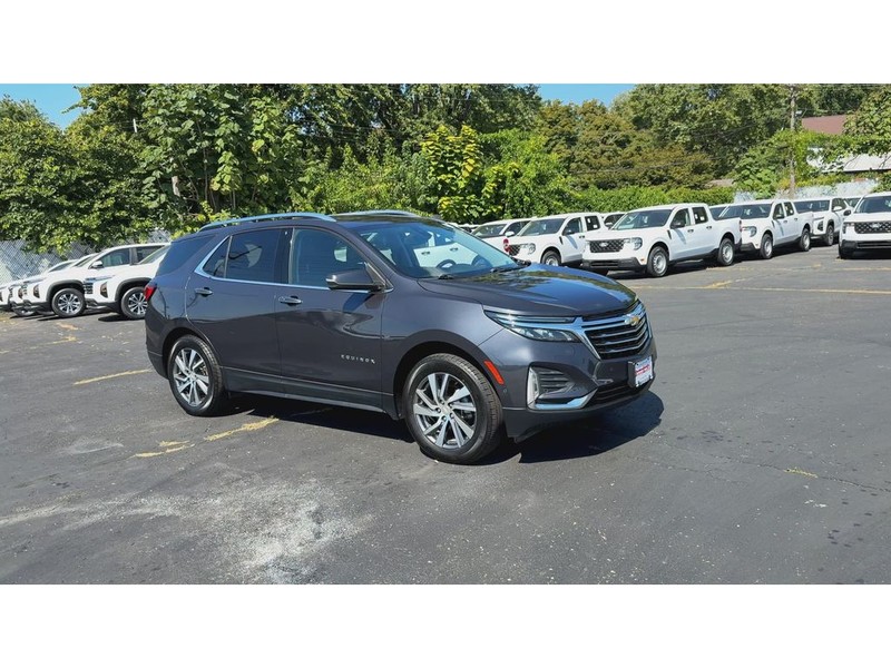 Chevrolet Equinox Vehicle Full-screen Gallery Image 02