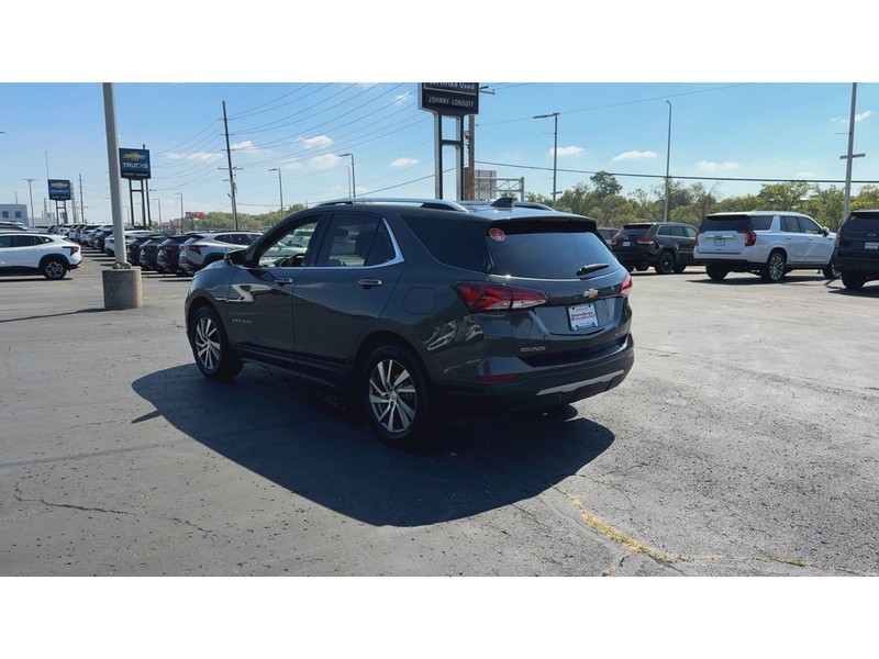 Chevrolet Equinox Vehicle Full-screen Gallery Image 06