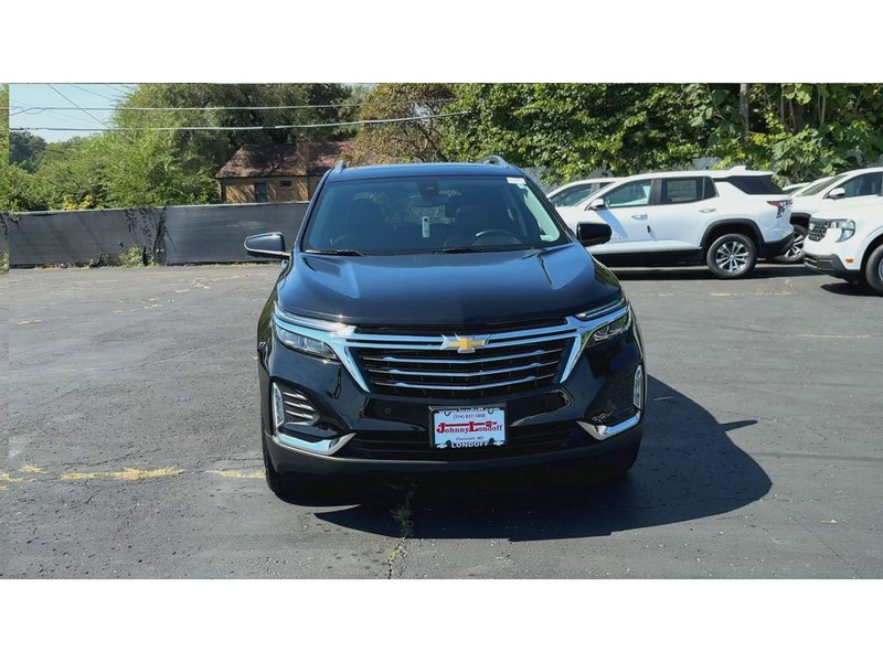 Chevrolet Equinox Vehicle Full-screen Gallery Image 03