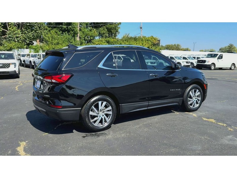 Chevrolet Equinox Vehicle Full-screen Gallery Image 08