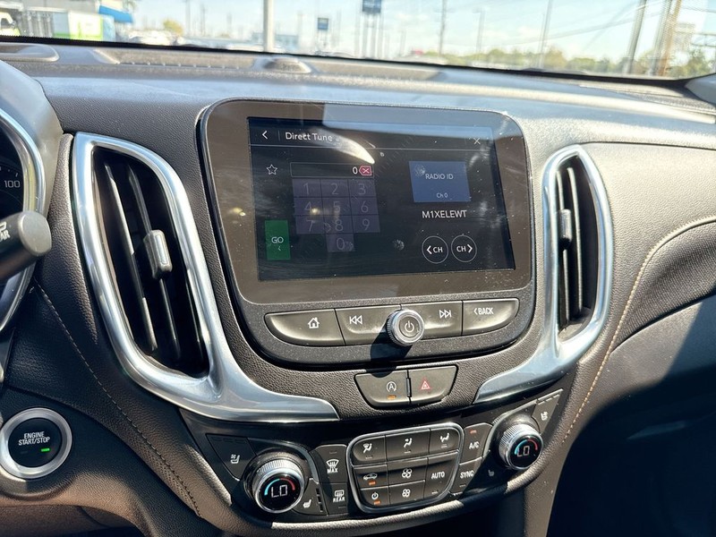 Chevrolet Equinox Vehicle Full-screen Gallery Image 16