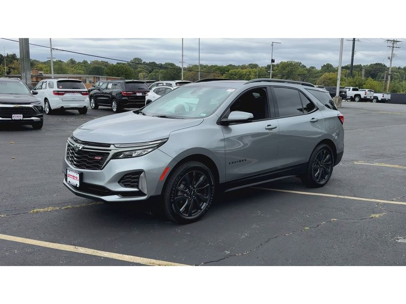 Chevrolet Equinox Vehicle Full-screen Gallery Image 04