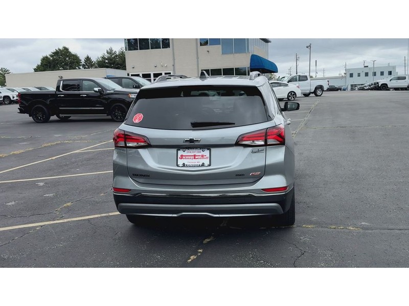 Chevrolet Equinox Vehicle Full-screen Gallery Image 07