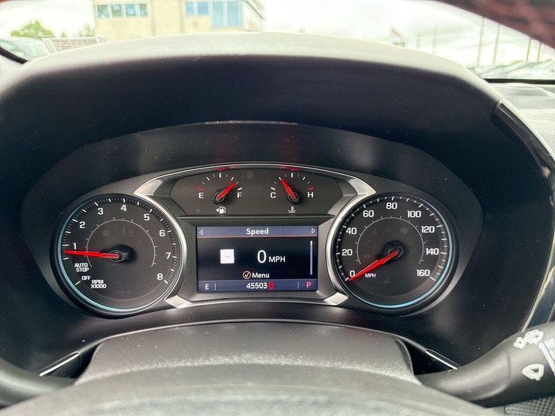 Chevrolet Equinox Vehicle Full-screen Gallery Image 15