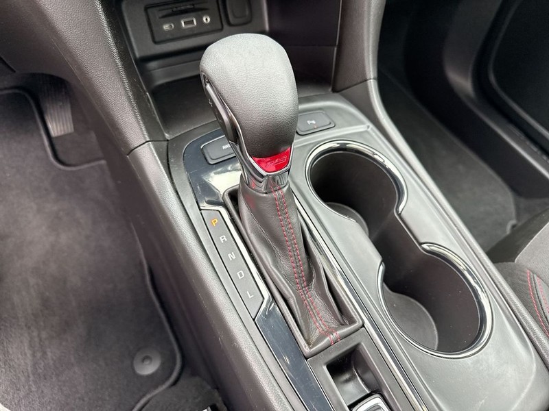 Chevrolet Equinox Vehicle Full-screen Gallery Image 19