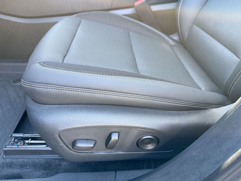 Chevrolet Blazer EV Vehicle Full-screen Gallery Image 12