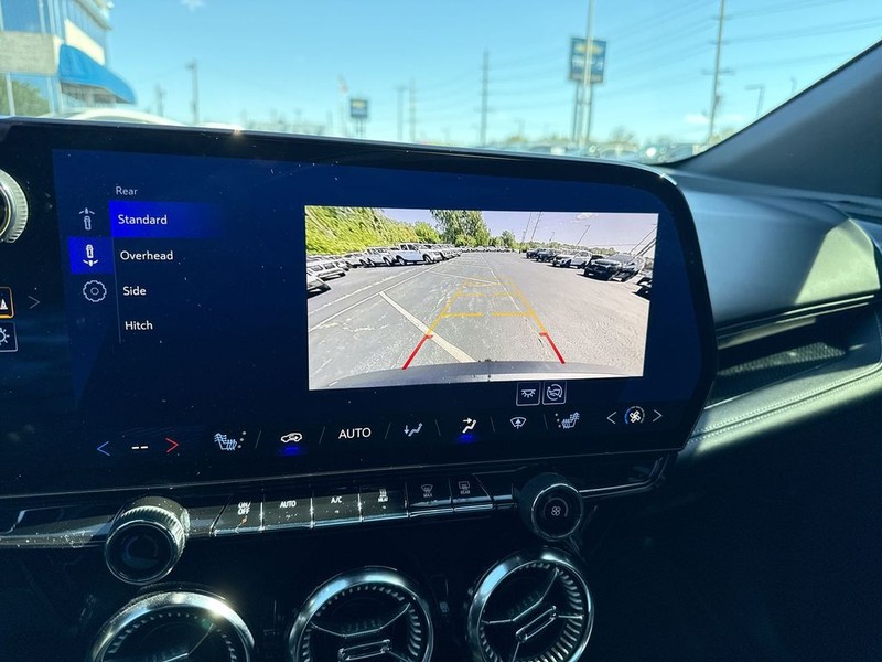 Chevrolet Blazer EV Vehicle Full-screen Gallery Image 17