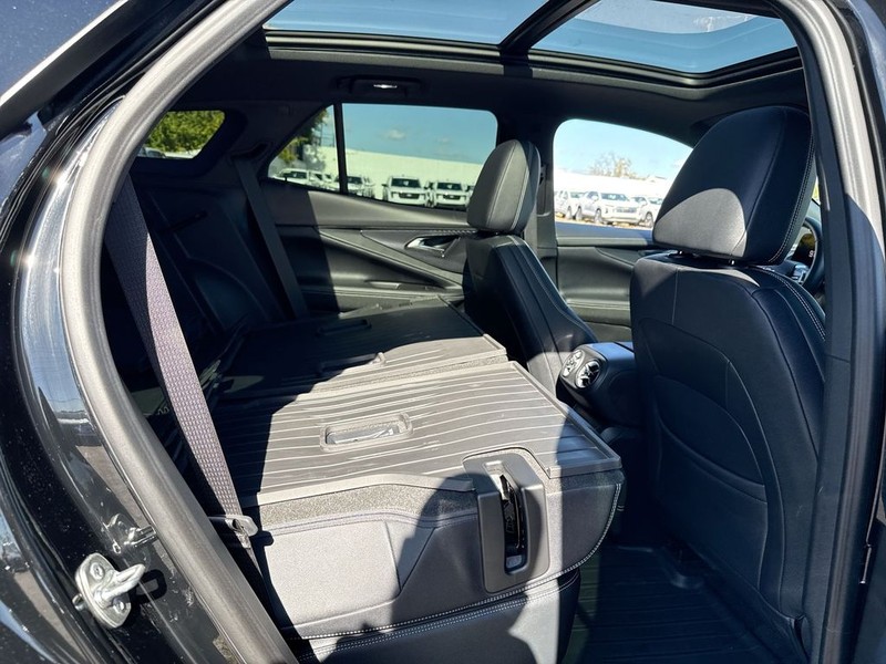 Chevrolet Blazer EV Vehicle Full-screen Gallery Image 24