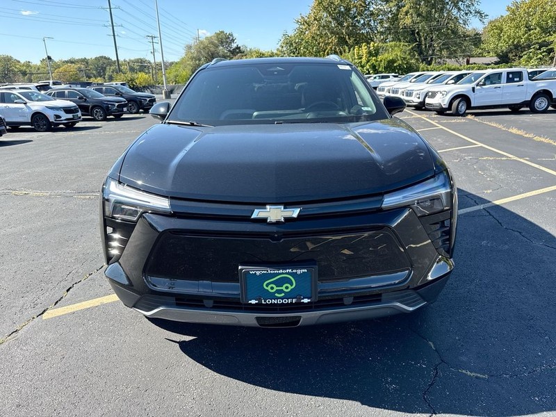 Chevrolet Blazer EV Vehicle Full-screen Gallery Image 25