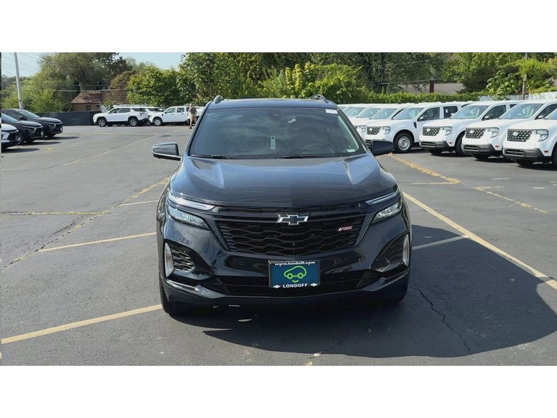 Chevrolet Equinox Vehicle Full-screen Gallery Image 03