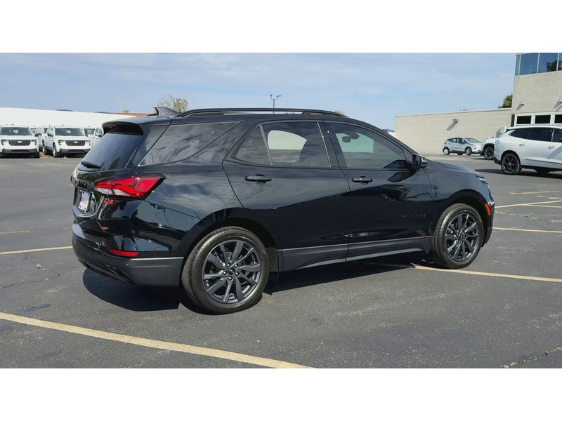 Chevrolet Equinox Vehicle Full-screen Gallery Image 08