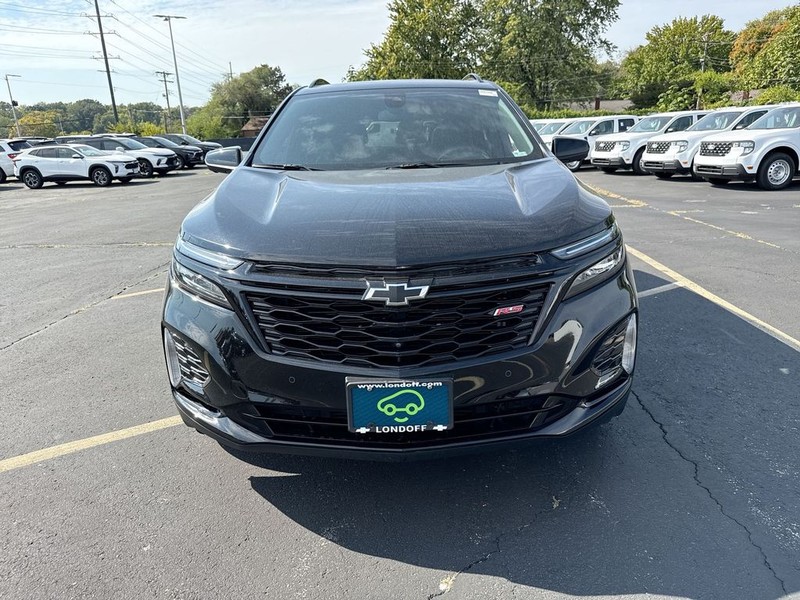 Chevrolet Equinox Vehicle Full-screen Gallery Image 25