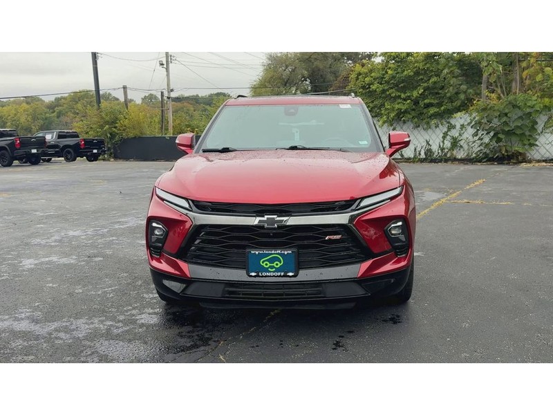 Chevrolet Blazer Vehicle Full-screen Gallery Image 03