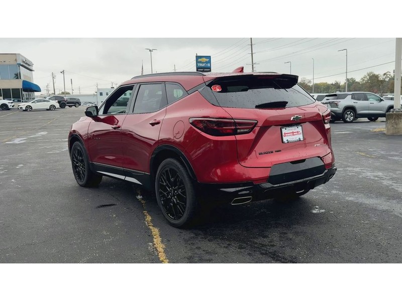 Chevrolet Blazer Vehicle Full-screen Gallery Image 06