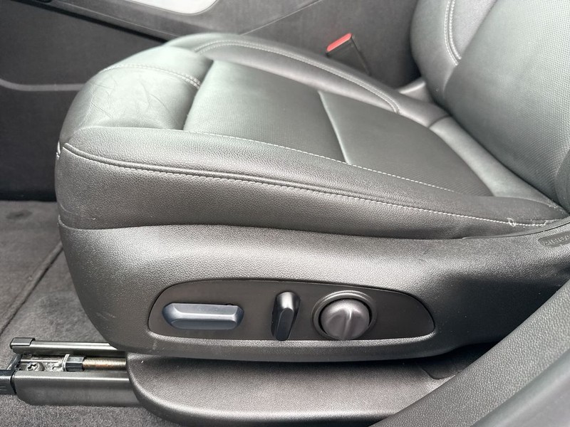 Chevrolet Blazer Vehicle Full-screen Gallery Image 12