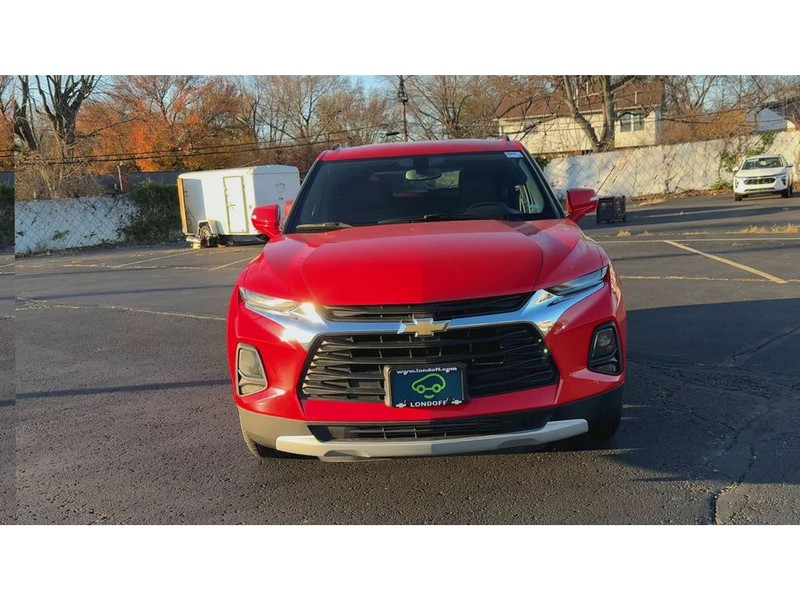 Chevrolet Blazer Vehicle Full-screen Gallery Image 03