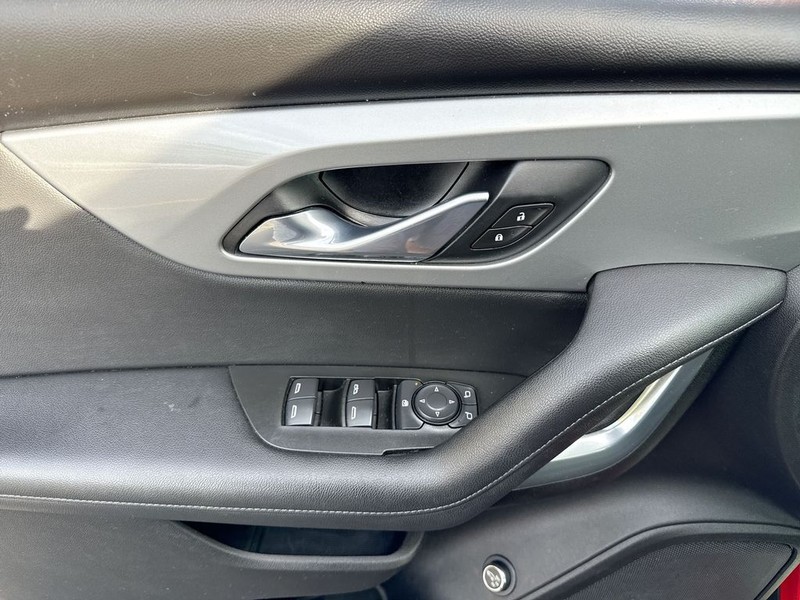 Chevrolet Blazer Vehicle Full-screen Gallery Image 13