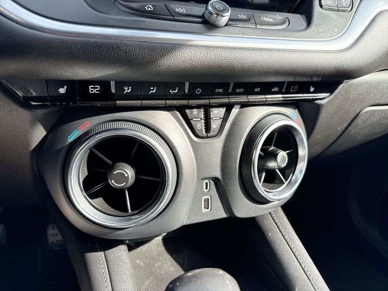 Chevrolet Blazer Vehicle Full-screen Gallery Image 18