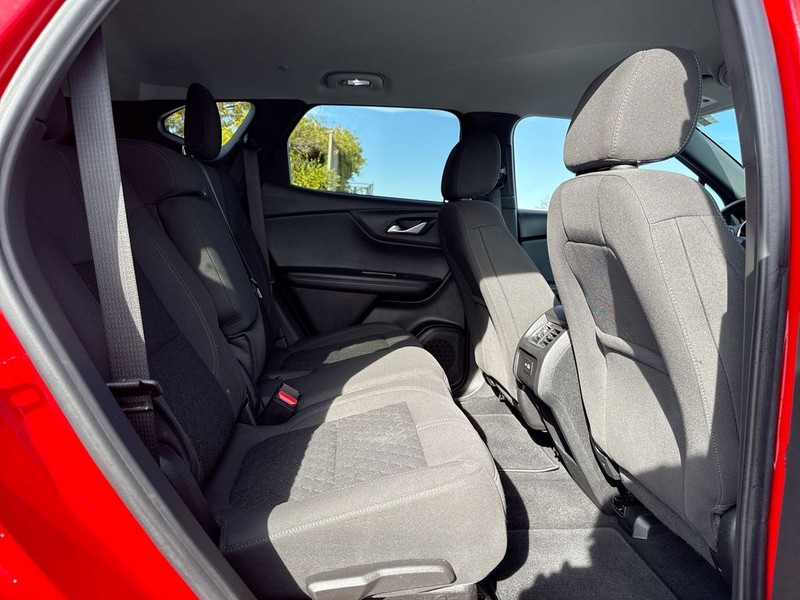 Chevrolet Blazer Vehicle Full-screen Gallery Image 23