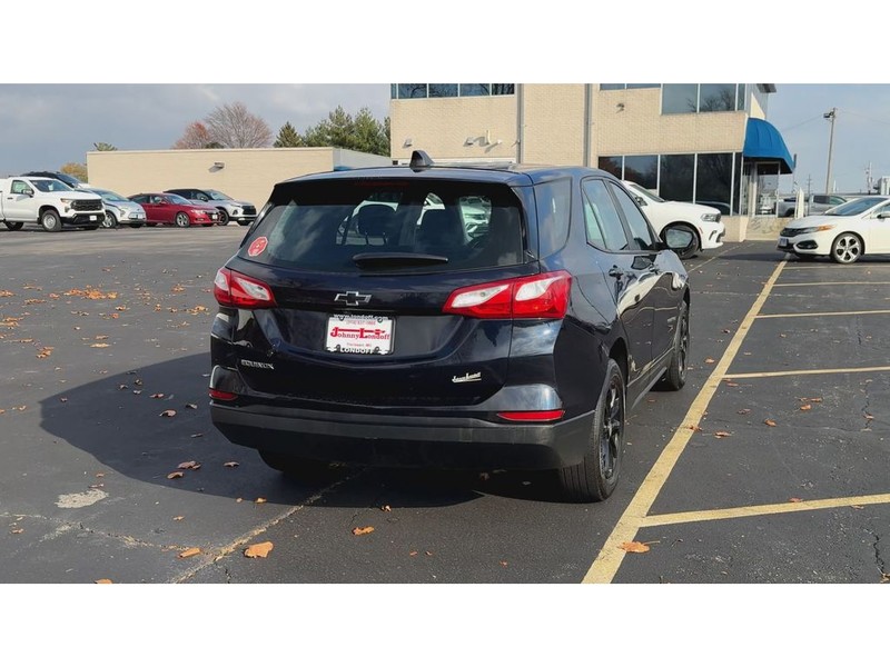 Chevrolet Equinox Vehicle Full-screen Gallery Image 07