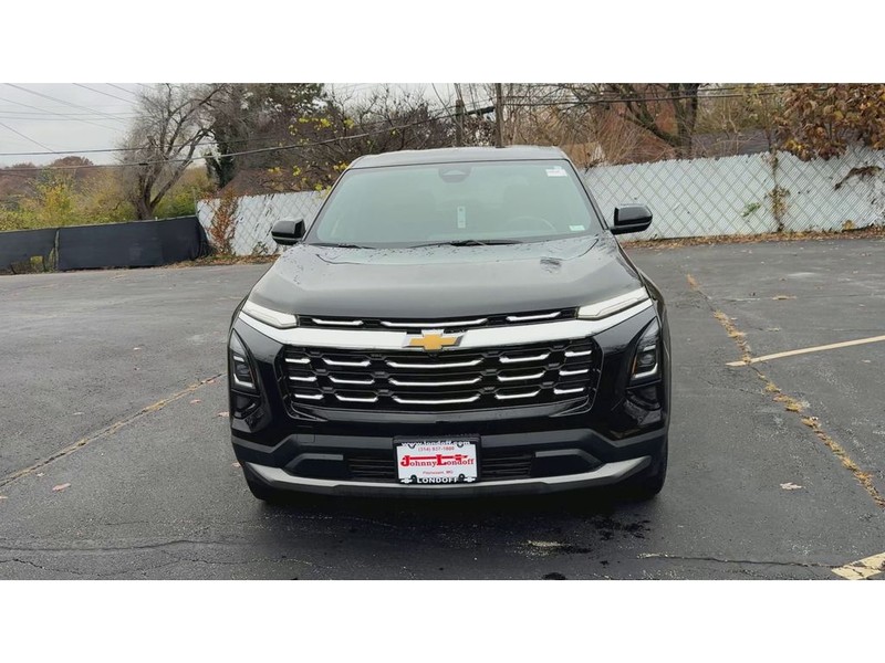 Chevrolet Equinox Vehicle Full-screen Gallery Image 03