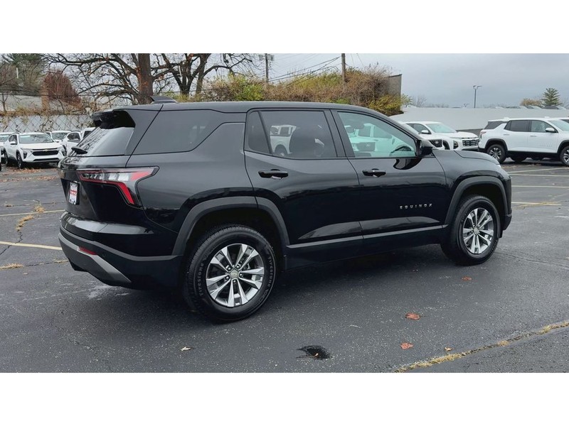 Chevrolet Equinox Vehicle Full-screen Gallery Image 08