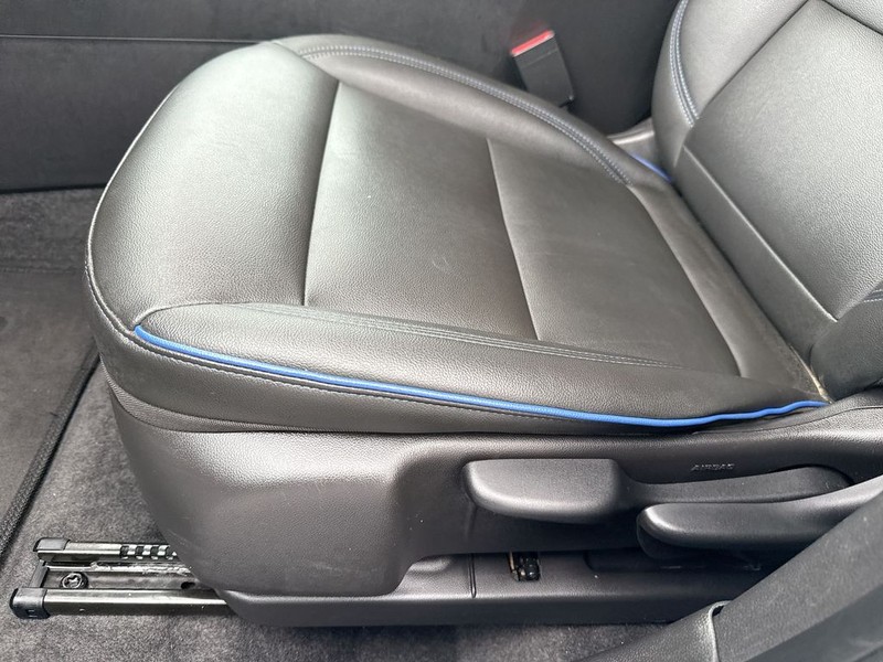 Buick Envista Vehicle Full-screen Gallery Image 12