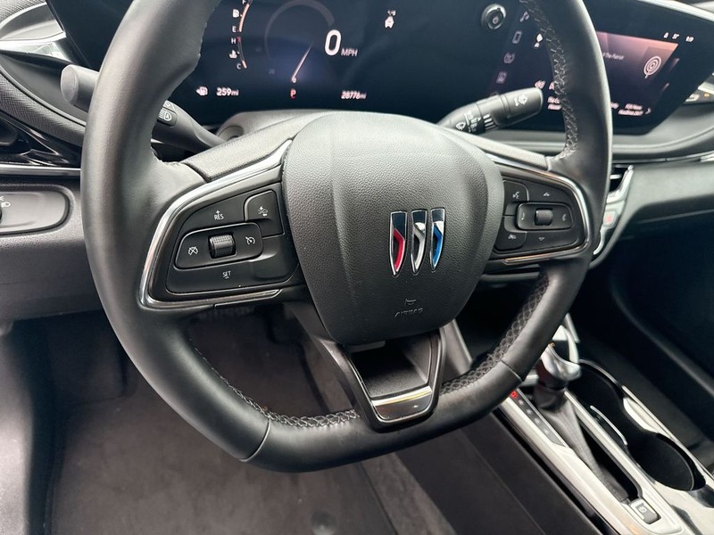 Buick Envista Vehicle Full-screen Gallery Image 14